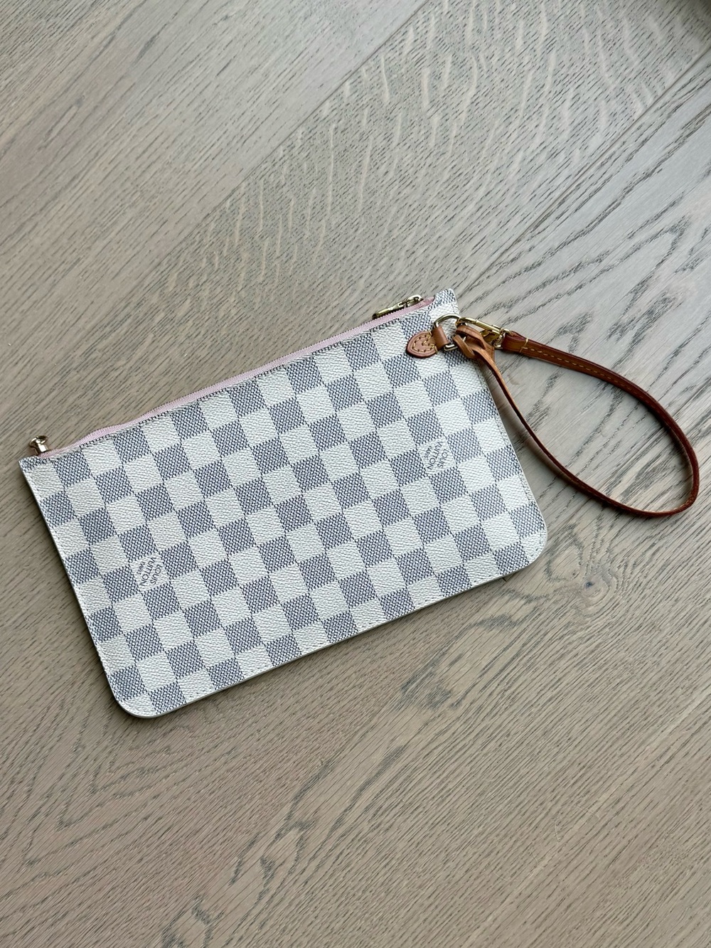 1001 Louis Vuitton Neverfull Pochette Damiere Azur MM